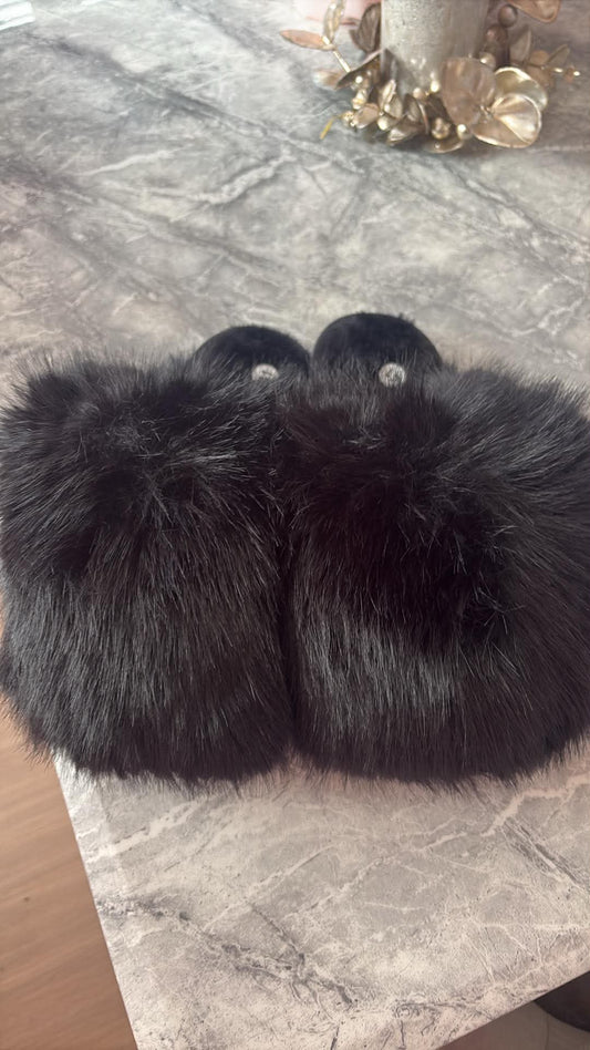 Fluffy slippers