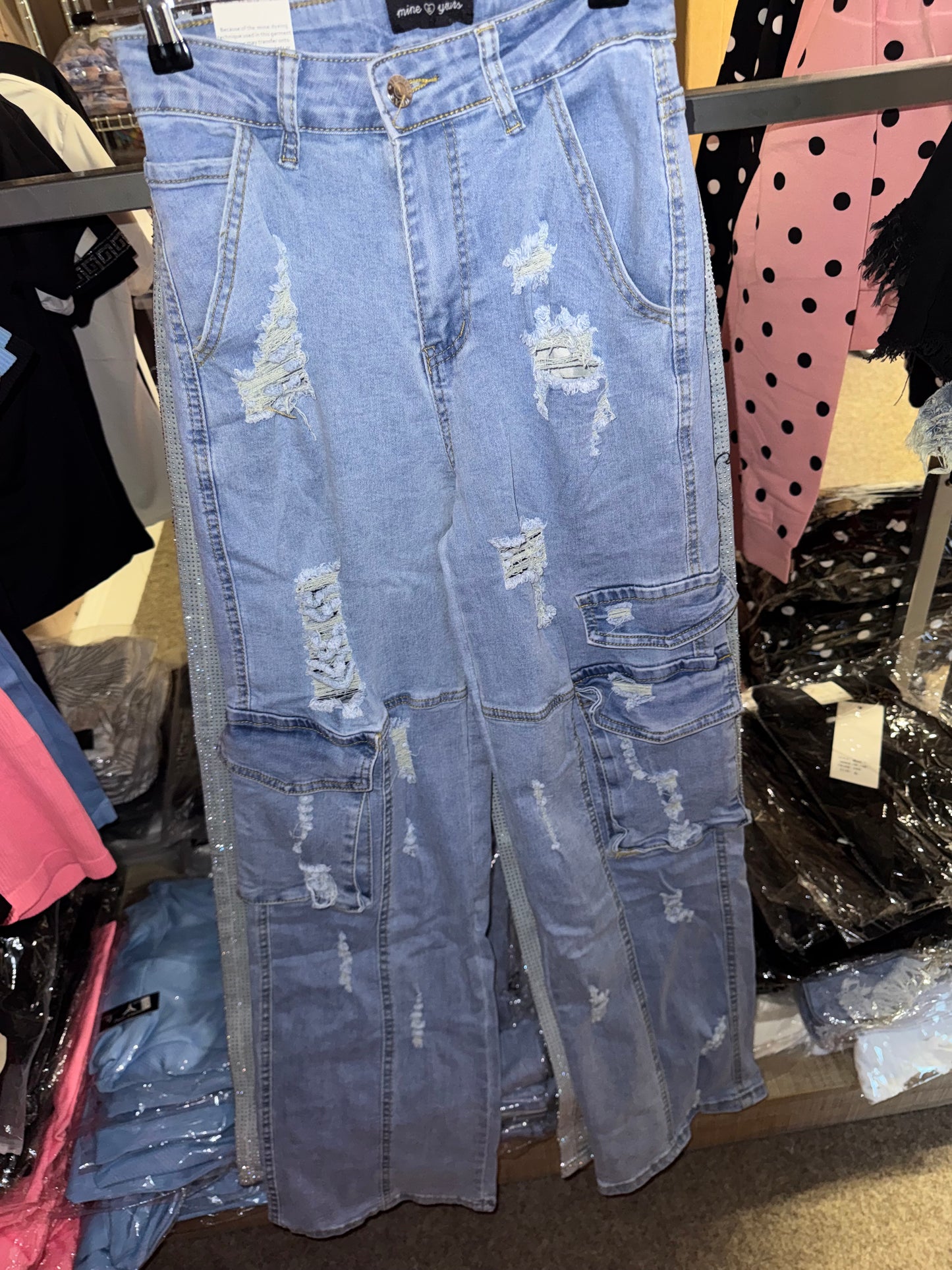 Ripped high waisted jeans Skye