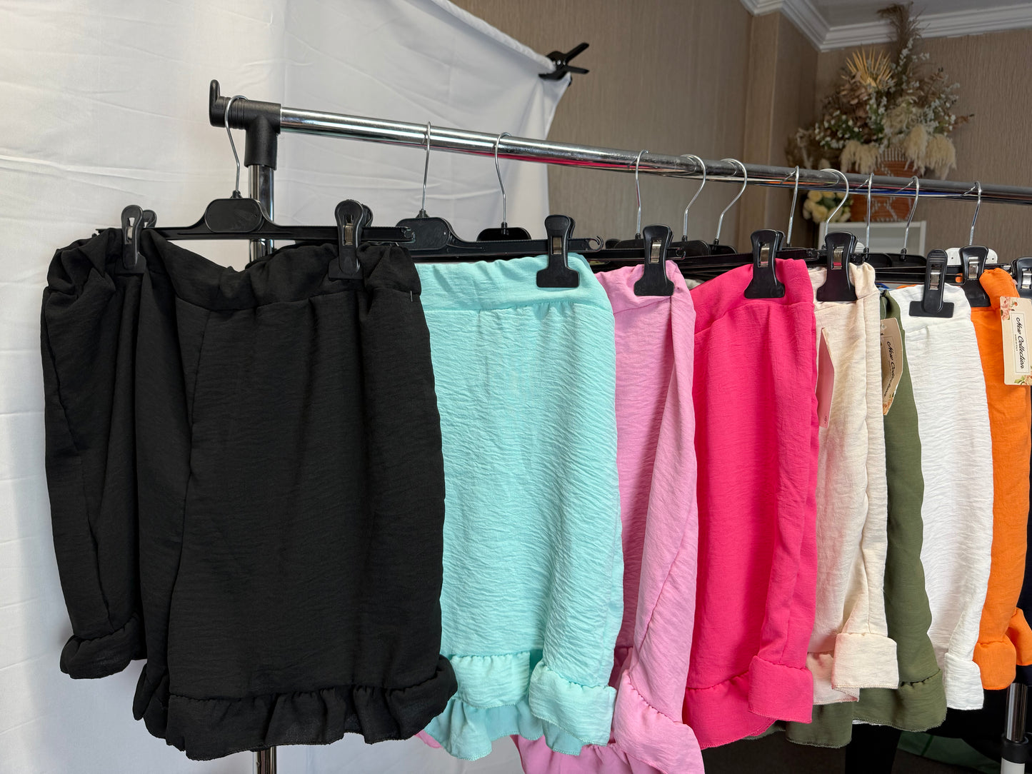 Ladies basic shorts
