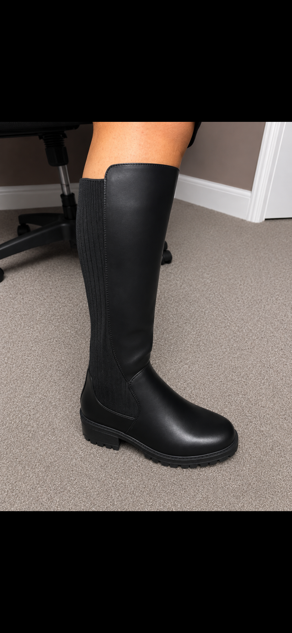 Long legged elasticated boot
