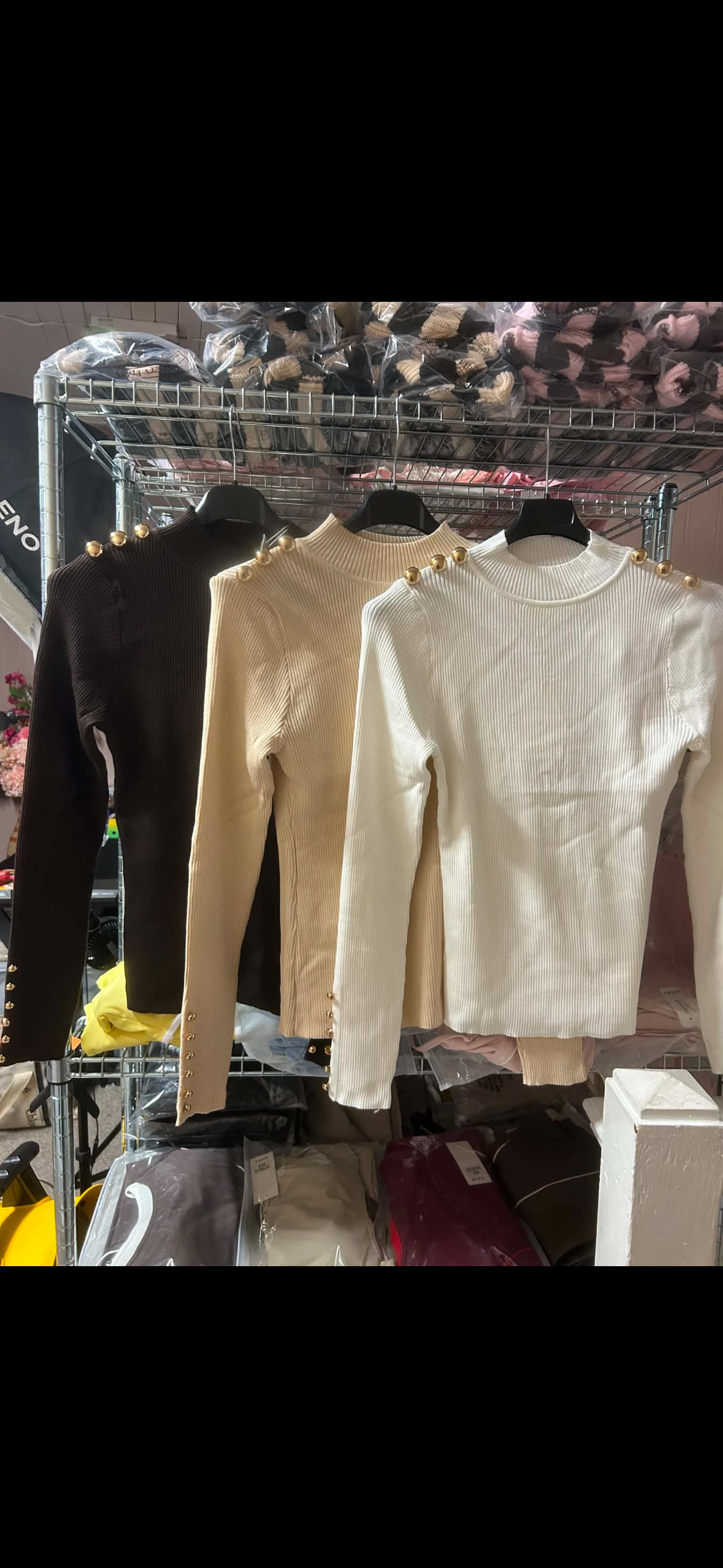 Gold button circle top